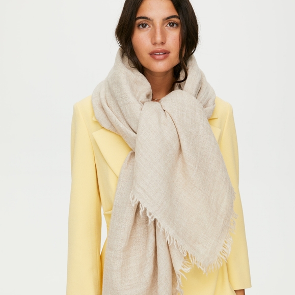 Wilfred Accessories - Wilfred Solid Wool Blanket Scarf in Bone